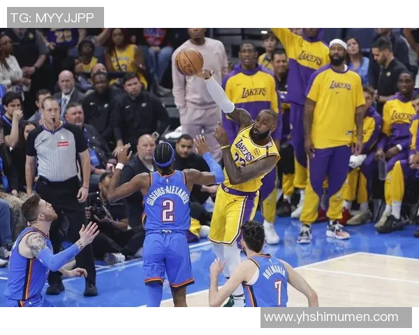 2012年西部决赛第六场雷霆逆转马刺展现绝佳团队配合与个人英雄主义 2012年西部决赛第六场雷霆逆转马刺展现绝佳团队配合与个人英雄主义