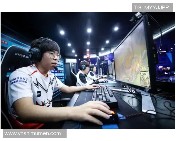 深入解析JDG战队的控制策略与团队协作之道